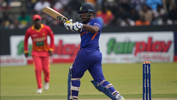 भारत ने 25.4 ओवर में हासिल कर ली जीत