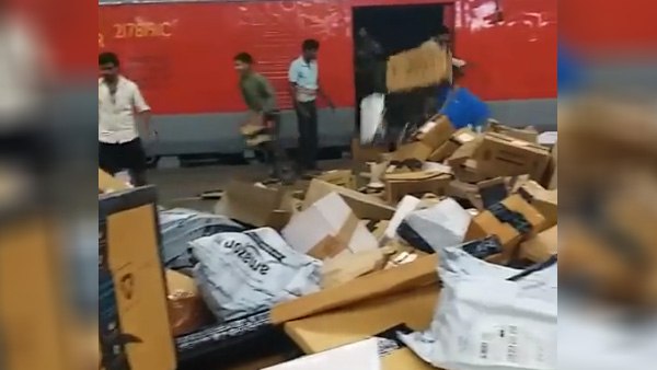 चौंक गए यूजर्स