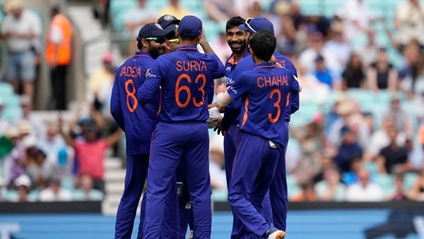 मजबूत टीम बनाने की ओर रोहित शर्मा मजबूत टीम बनाने की ओर रोहित शर्मा