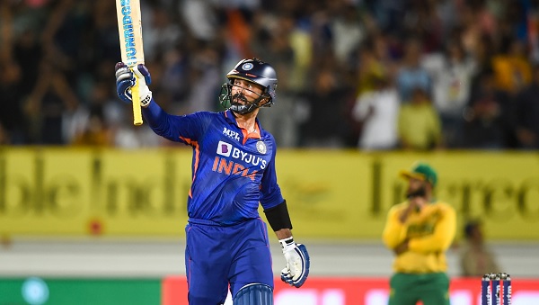 शमी को टीम में चुना