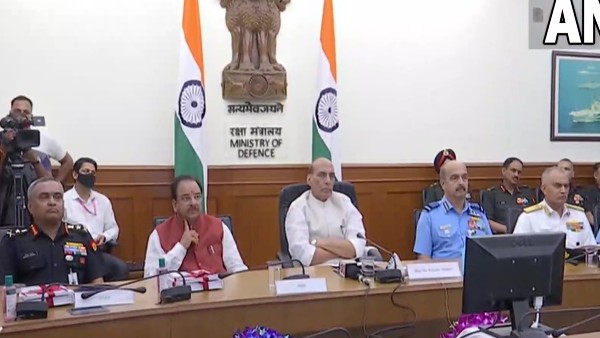 'सेना किसी भी खतरे से निपटने के लिए तैयार'