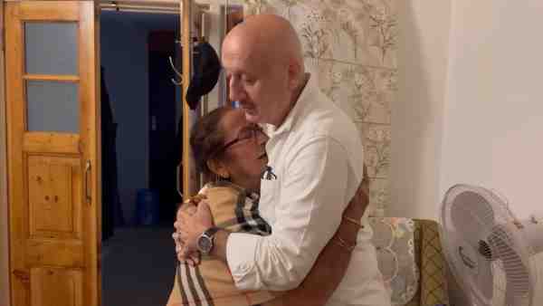 अनुपम खेर ने वीडियो किया ट्वीट