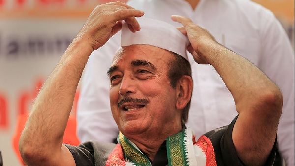 सोशल कामों से भी जुड़े रहे हैं आजाद