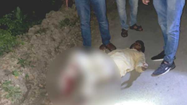 पुलिस ने किया रुकने का इशारा तो चलाने लगे गोली