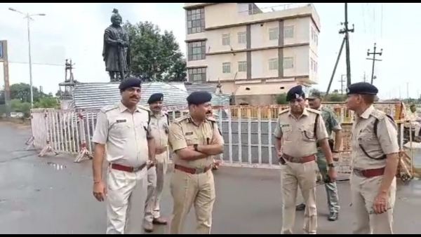 कोर्ट में मामला है विचाराधीन