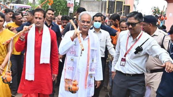 जब सीएम बघेल बने कांवड़िया जब सीएम बघेल बने कांवड़िया