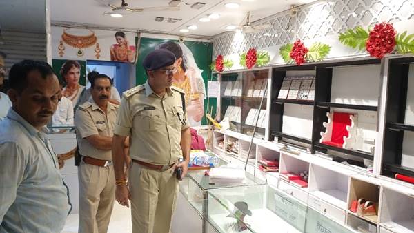 खंगाले गए 300 किमी के CCTV फुटेज