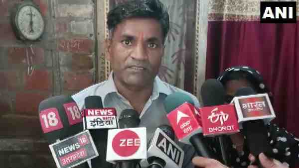 तिरंगा झंडा बांटने पर मिली धमकी