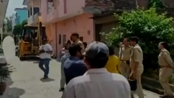 लंबी लड़ाई के बाद महिला को कोर्ट से मिला इंसाफ