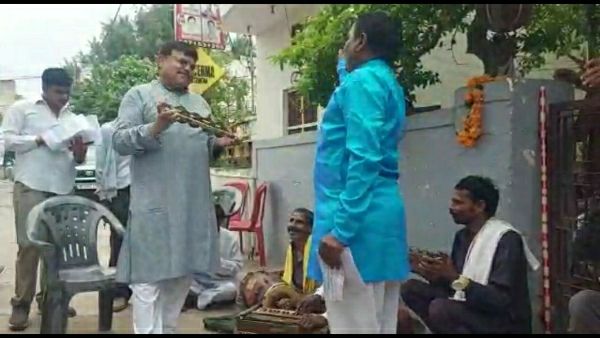 ऊर्जा मंत्री ने जमकर बजाया झीका ऊर्जा मंत्री ने जमकर बजाया झीका