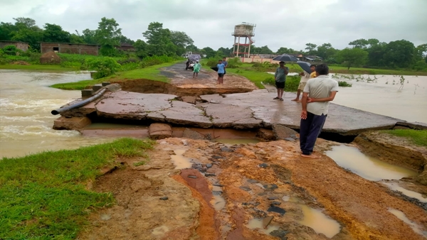 मुख्य मार्ग का पुल हो क्षतिग्रस्त 