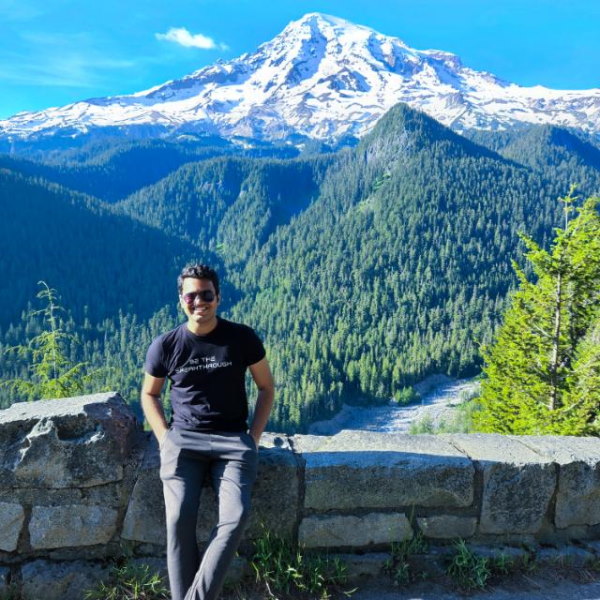 ओसियां से लेकर अमेरिका तक में पढ़ाई