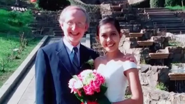 डेटिंग साइट हुई मुलाकात, फिर की शादी डेटिंग साइट हुई मुलाकात, फिर की शादी