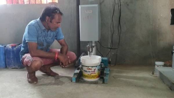 ग्रामीणों को मिल रहा है रोज़गार