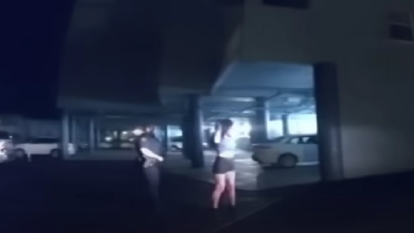 पुलिस से ही उलझ गई