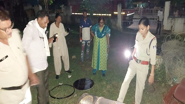 ड्रम में जलता हुआ शव मिला, हत्या कर जलाने की आशंका