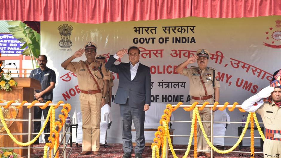 असम के मुख्यमंत्री हिमंता बिस्वा सरमा सत्ता में आने के बाद से कई बार पुलिस मुठभेड़ पर भी विवादित बयान दे चुके हैं