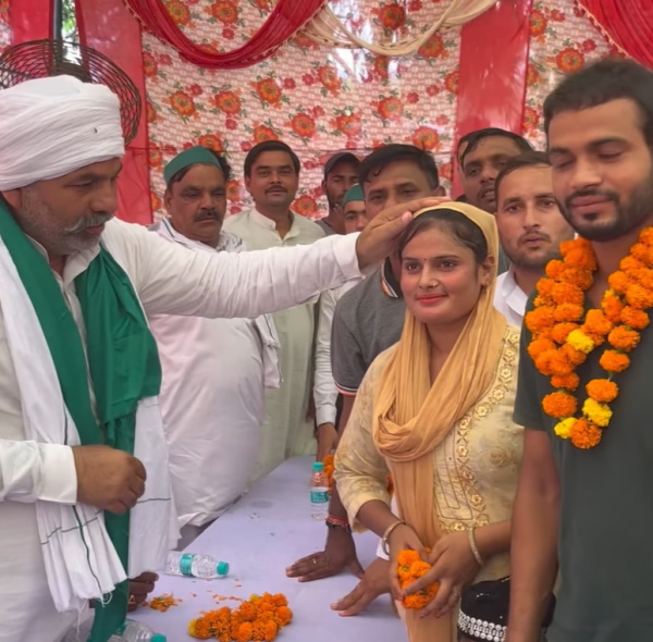 टिकैत बोले- कलाकार को धर्म में नहीं बांध सकते