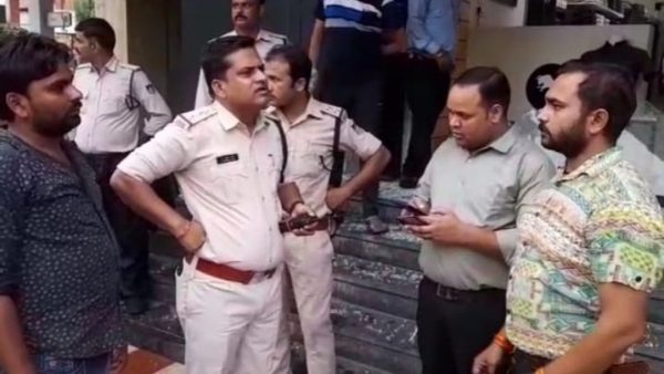 पूर्व मंत्री अनूप मिश्रा का है होटल