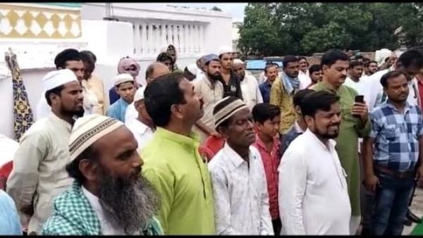 ग्वालियर की जामा मस्जिद में भी हुआ ध्वजारोहण ग्वालियर की जामा मस्जिद में भी हुआ ध्वजारोहण