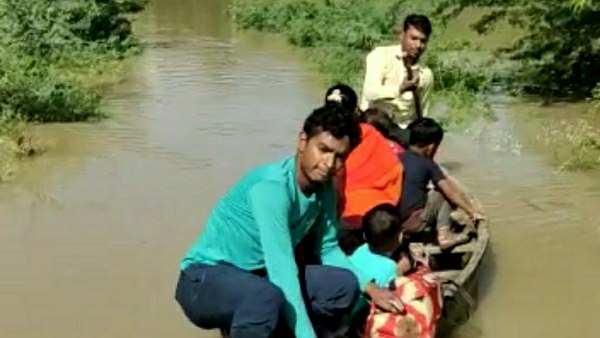भिंड में सिंध और चंबल नदी के तटीय इलाकों में बाढ़ का संकट भिंड में सिंध और चंबल नदी के तटीय इलाकों में बाढ़ का संकट