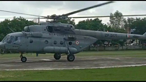 एसडीआरएफ और होमगार्ड की 2 वोट लगाई गईं हैं रेस्क्यू के लिए