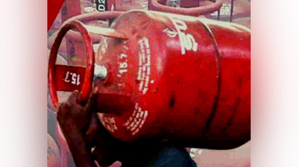 4.13 करोड़ लाभार्थी रिफिल नहीं करा सके