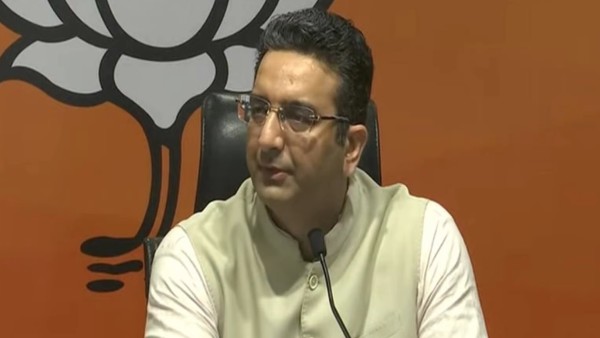 सीएम को दिल्ली वालों की नहीं रोहिंग्याओं की चिंता: गौरव भाटिया