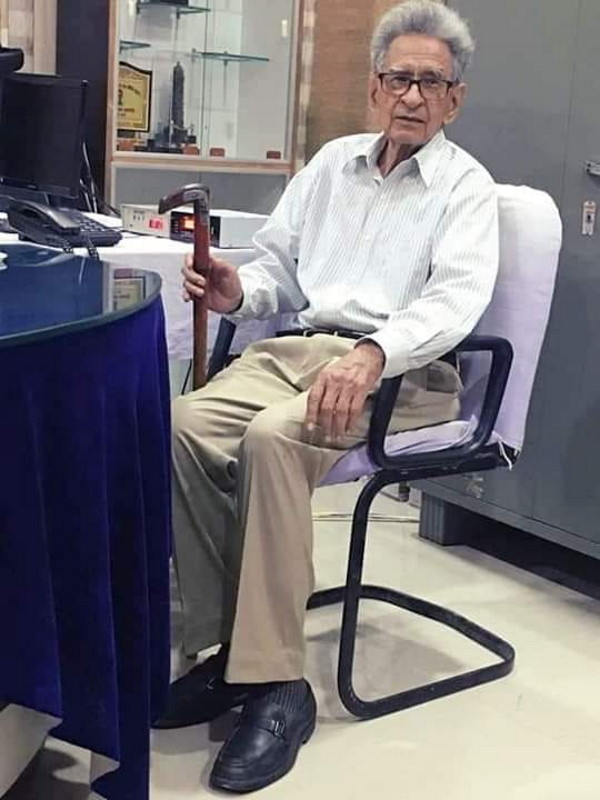  पिलानी बिट्स में निशुल्‍क पढ़ाया