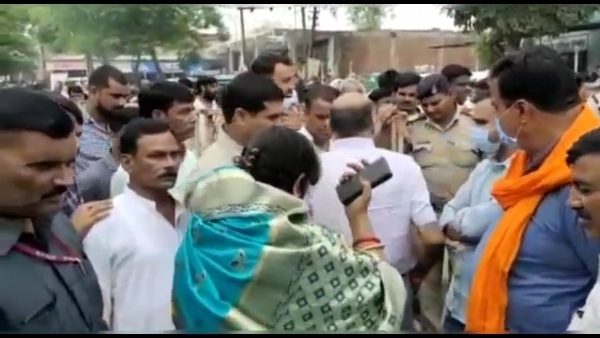 इमरती देवी ने डॉ नरोत्तम मिश्रा के समर्थक को भिजवा दिया था थाने