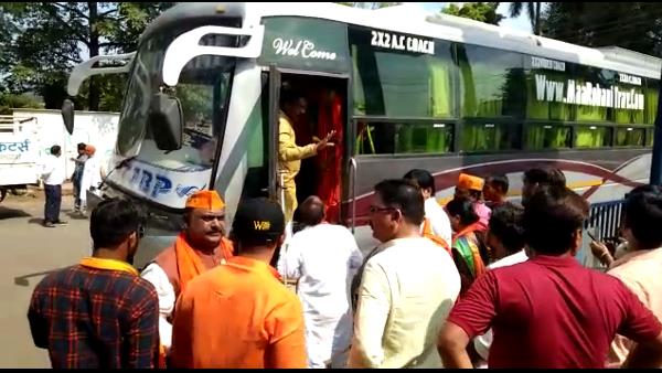 पार्षद पतियों को भी रखा गया दूर