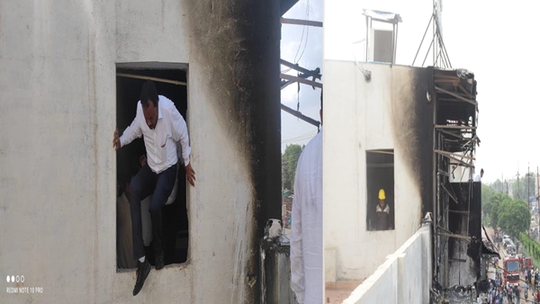 अस्पताल में सिर्फ एक ही दरवाजा 