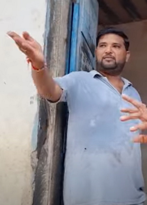 स्‍कूल में 300 बच्‍चे नामांकित
