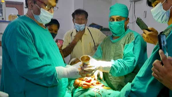 एक्‍सरे देखने के बाद डॉक्‍टर हो गए हैरान 