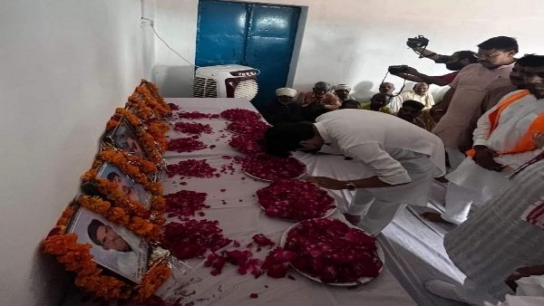 कांग्रेस की मानसिकता पर उठाए सवाल