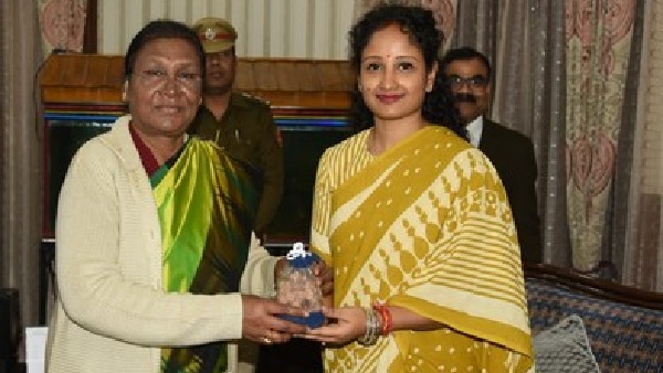 सामाजित काम में लगाव 