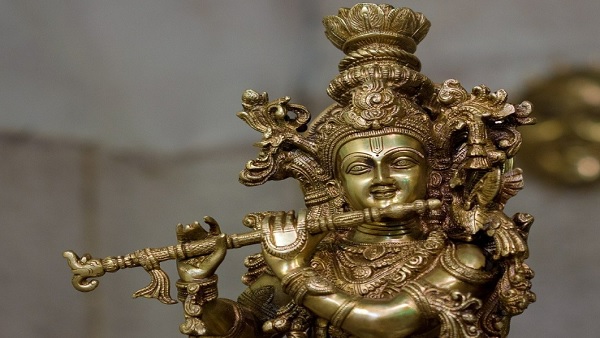 इन रूपों में होती है कृष्ण की पूजा