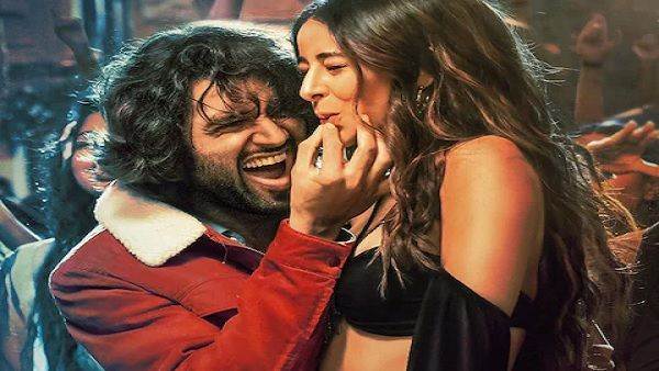 लाजवाब है विजय का ड्रेसिंग आइडिया