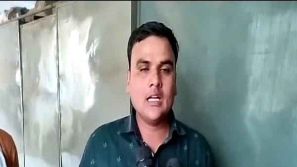 शिकायत मिलने पर लोकायुक्त ने केशव टंडन को रंगे हाथों पकड़ा