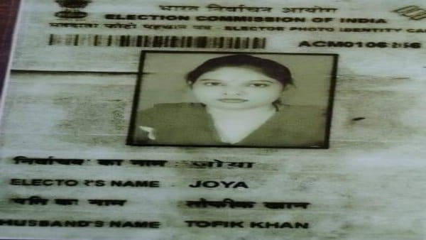 वोटर कार्ड सामने आने के बाद करणी सेना और बजरंग दल ने किया बवाल