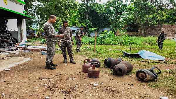 कुल 427 पुलिसकर्मियों की ड्यूटी के दौरान हत्या-रिपोर्ट
