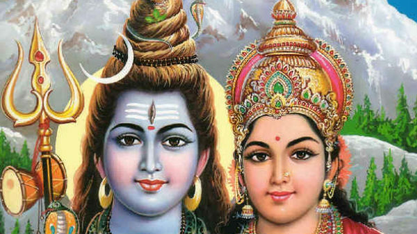 श्रीगणेश ने शिव-पार्वती की परिक्रमा की श्रीगणेश ने शिव-पार्वती की परिक्रमा की