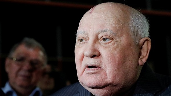 गोर्बाचेव की शुरूआती राजनीति