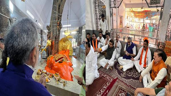 प्रसिद्द हनुमान मंदिर में पूजा-पाठ 