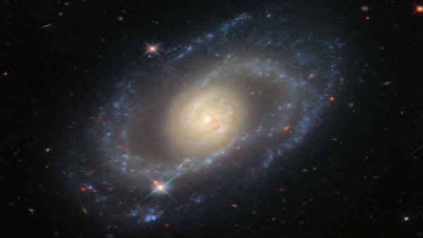  फैंटम गैलेक्सी का विशाल क्षेत्र