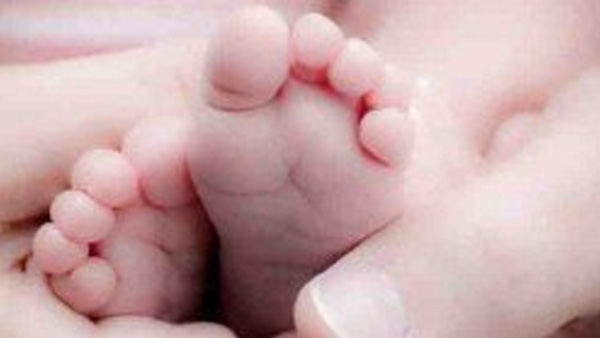 नॉर्मल डिलीवरी से पैदा हुआ बच्चा