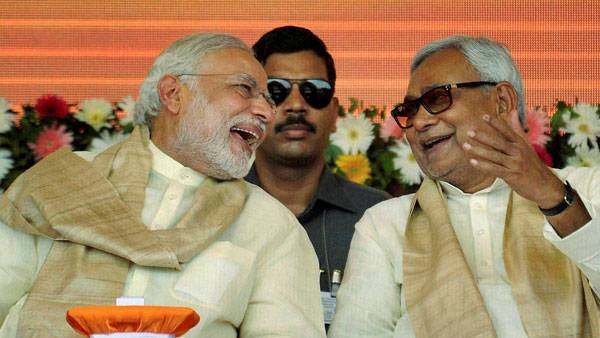 क्या नरेन्द्र मोदी को नेता मानने की टीस साल रही थी ?