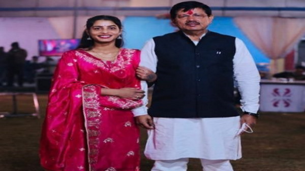 निहारिका ने राजस्‍थान यूनिवर्सिटी में शक्ति प्रदर्शन किया