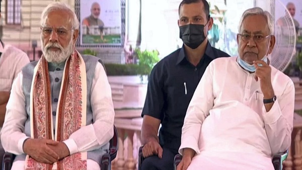 2013 में तोड़ा बीजेपी से नाता