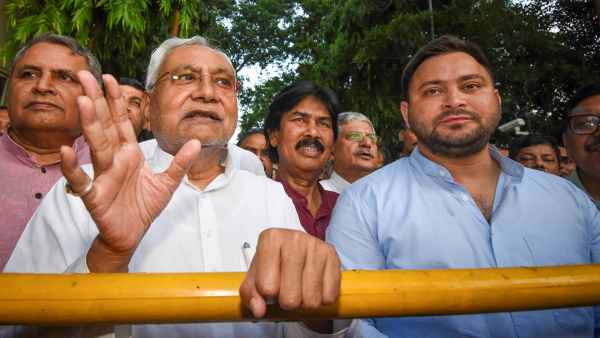 नीतीश और तेजस्वी की परीक्षा